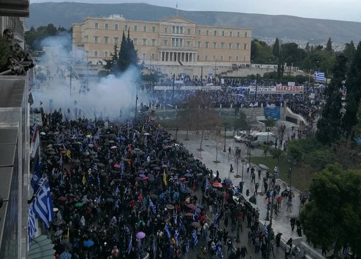 Πως έζησε το μεγαλειώδες συλλαλητήριο μία Ελληνίδα από τη Θεσσαλονίκη